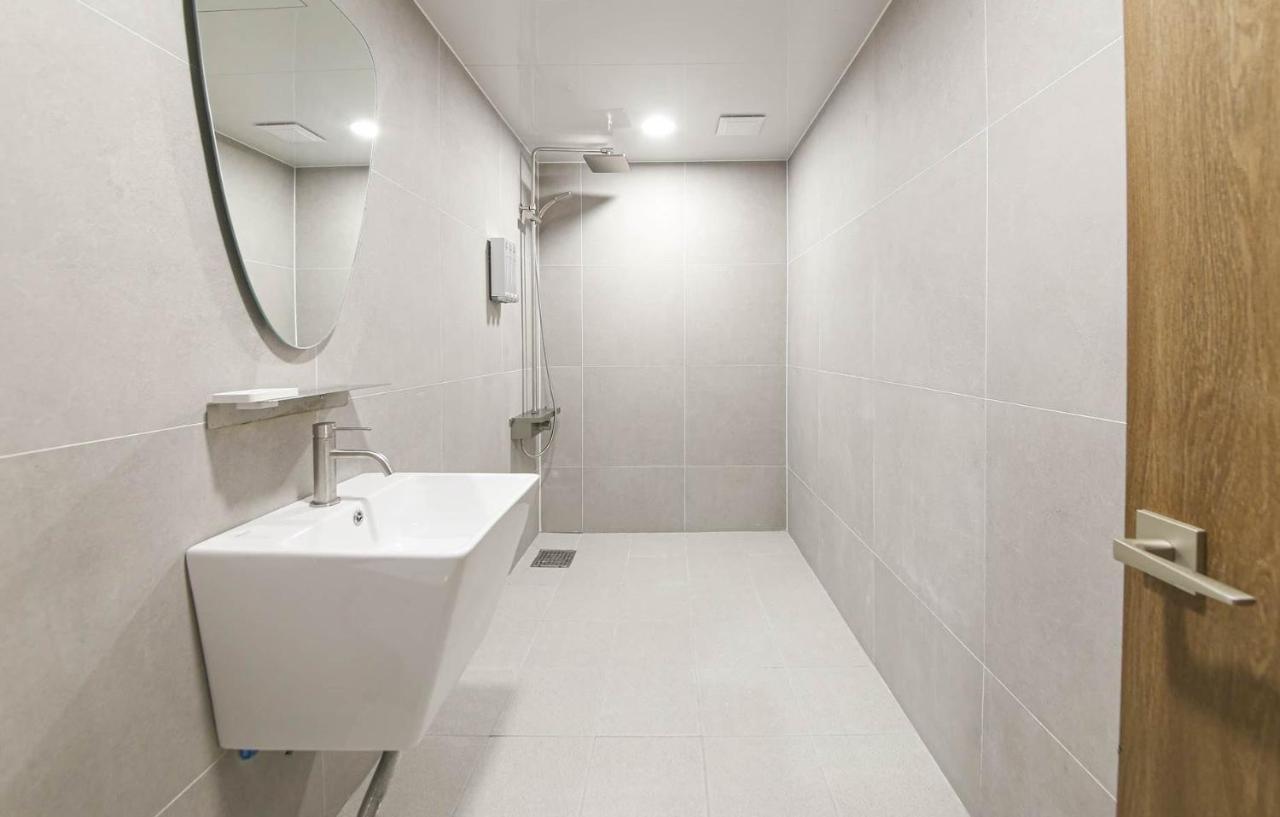 Gwangju Metropolitan City Brown Dot Hotel Sinan מראה חיצוני תמונה