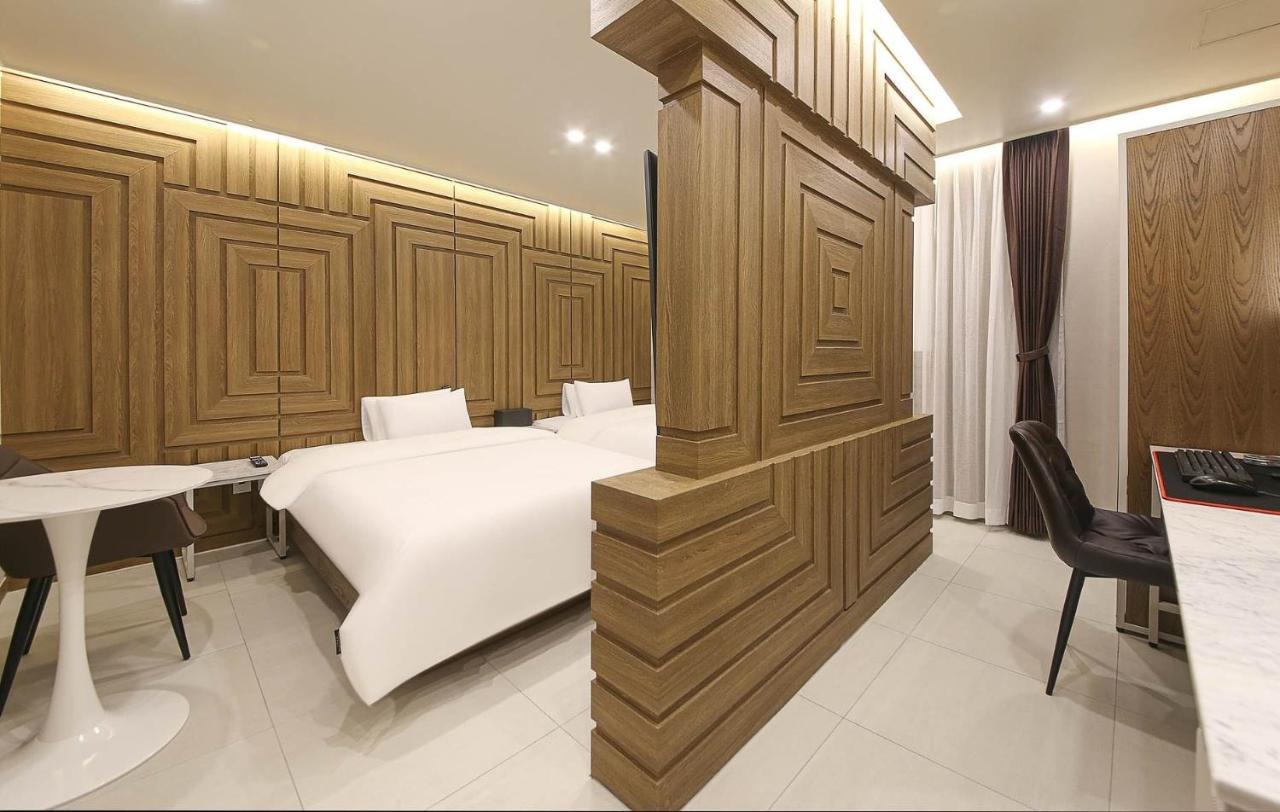 Gwangju Metropolitan City Brown Dot Hotel Sinan מראה חיצוני תמונה