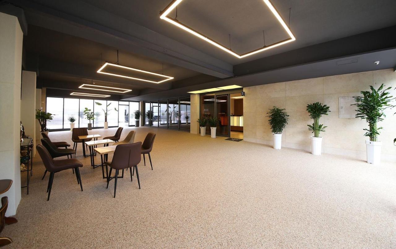 Gwangju Metropolitan City Brown Dot Hotel Sinan מראה חיצוני תמונה
