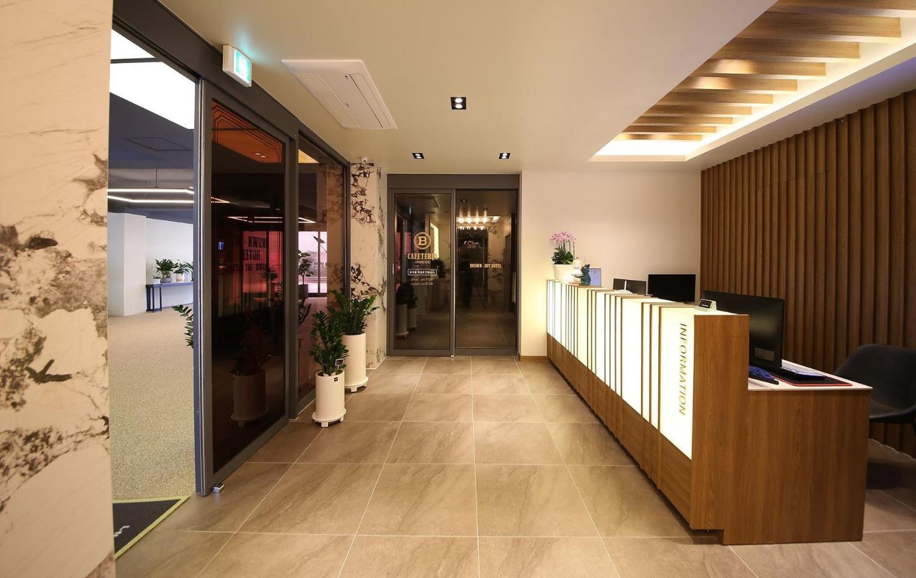 Gwangju Metropolitan City Brown Dot Hotel Sinan מראה חיצוני תמונה