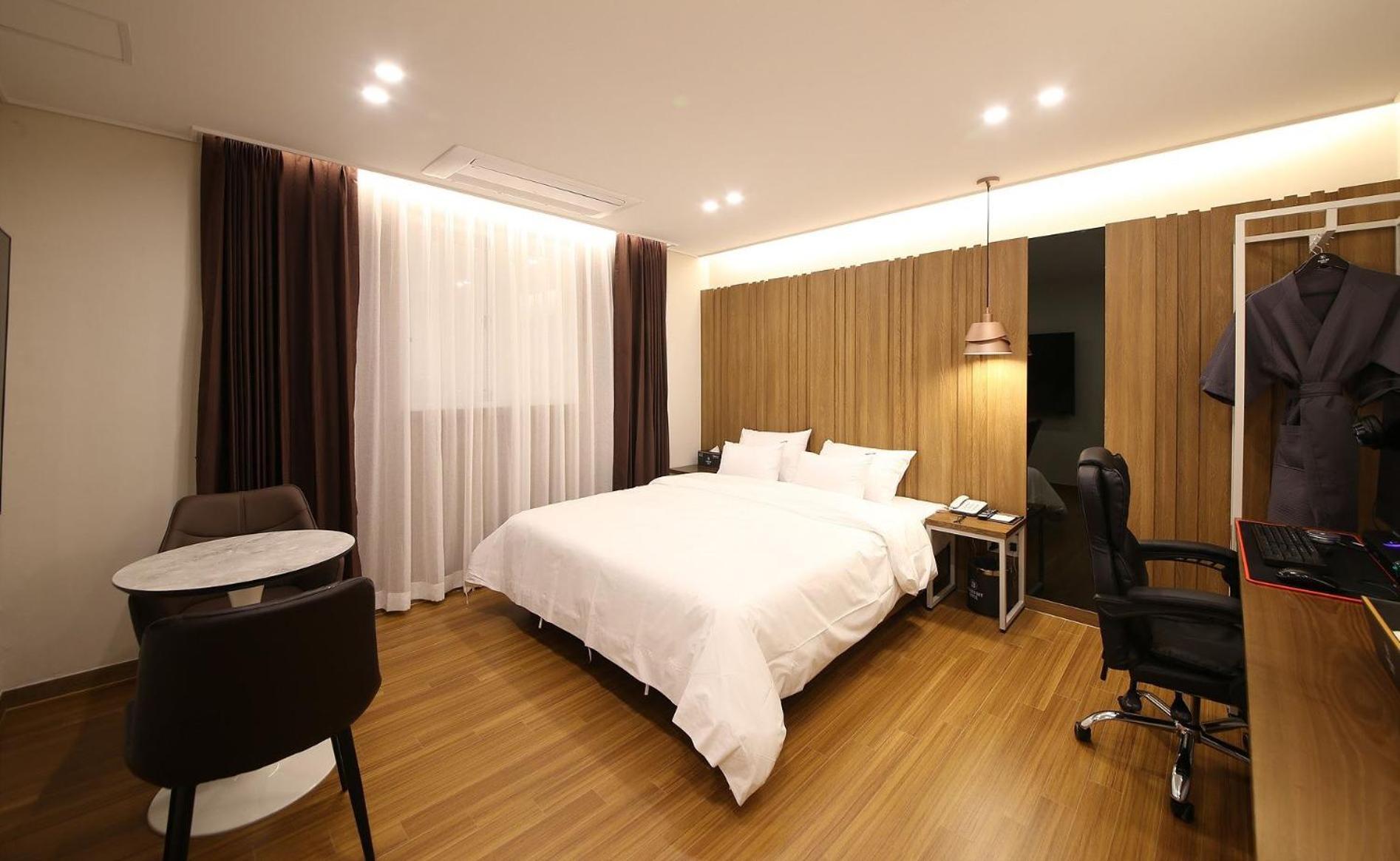 Gwangju Metropolitan City Brown Dot Hotel Sinan מראה חיצוני תמונה